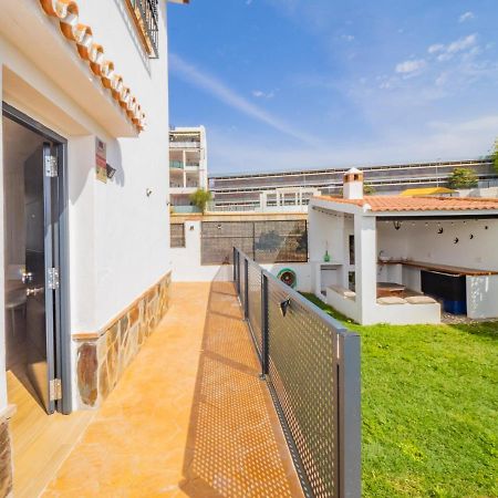 Cubo'S Hostal William'S Sunny 3 With Breakfast Torre de Benagalbon Exterior foto