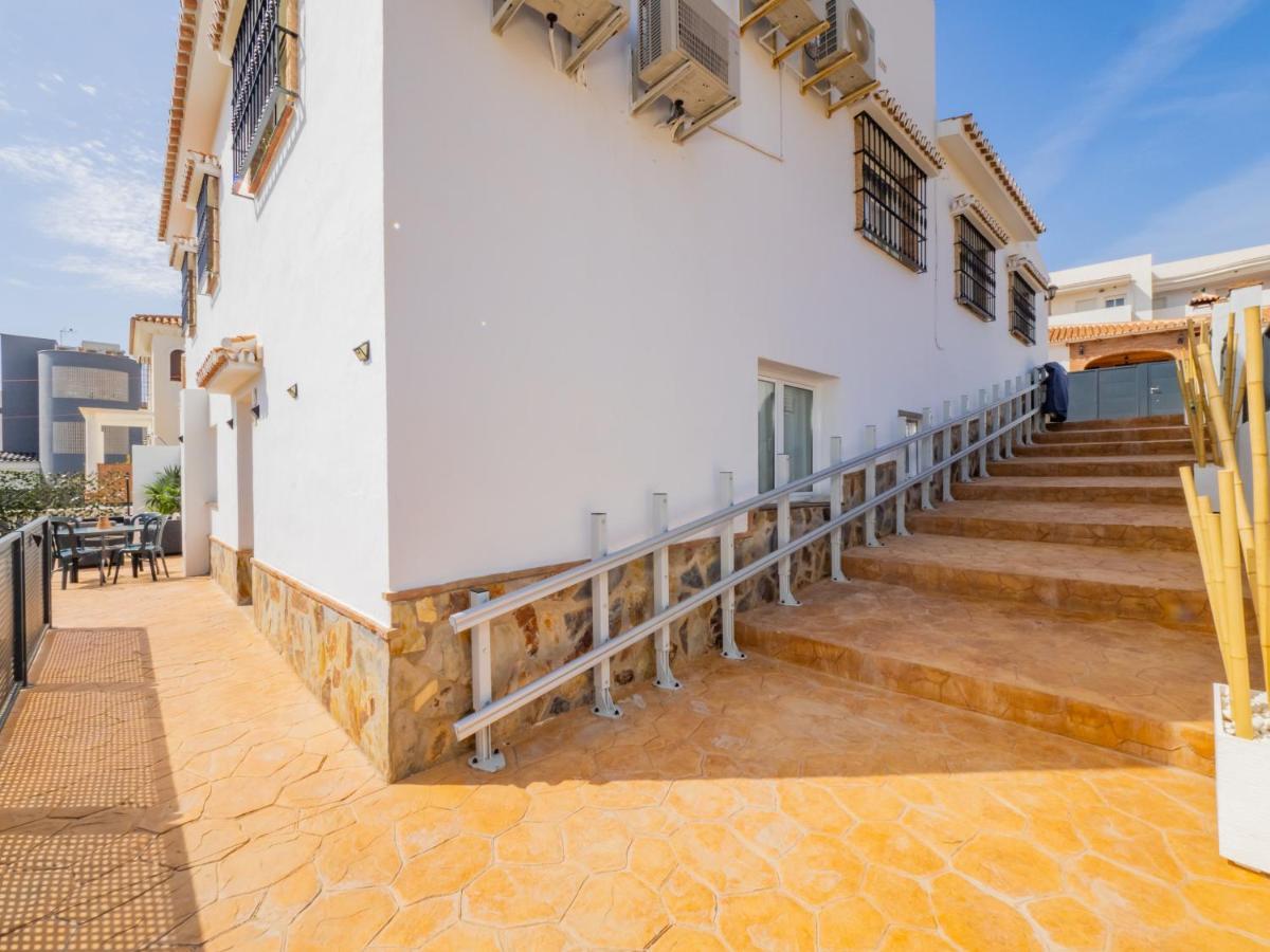 Cubo'S Hostal William'S Sunny 3 With Breakfast Torre de Benagalbon Exterior foto