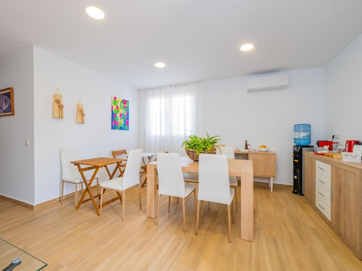 Cubo'S Hostal William'S Sunny 3 With Breakfast Torre de Benagalbon Exterior foto