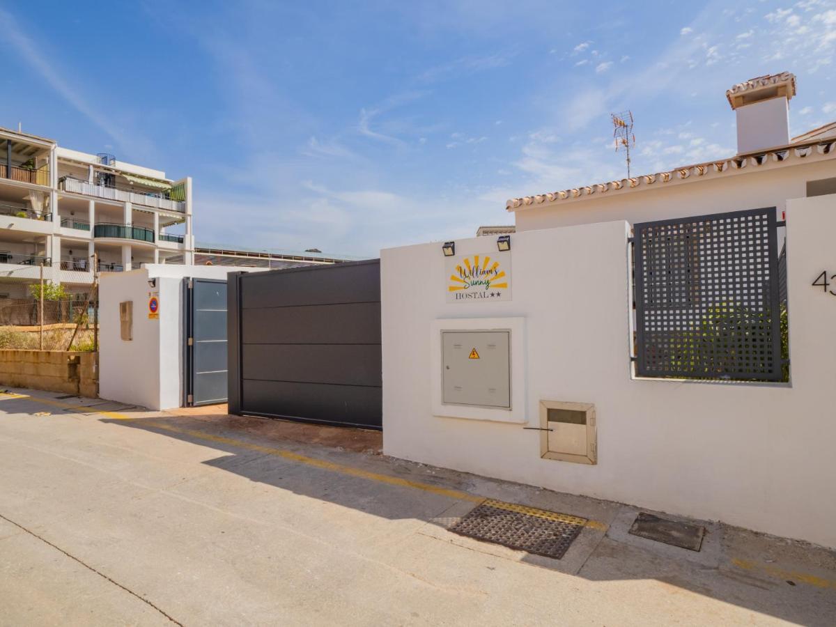 Cubo'S Hostal William'S Sunny 3 With Breakfast Torre de Benagalbon Exterior foto